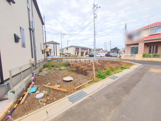 G00377845 埼玉県川口市大字安行小山 新築一戸建て 3990万円 土地面積100.09m² (約30.27坪) 建物面積93.56m² (約28.30坪) 間取り４ＬＤＫ 築年月2025年11月【外観4】