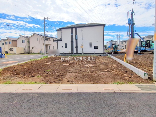 G00377845 埼玉県川口市大字安行小山 新築一戸建て 3990万円 土地面積100.09m² (約30.27坪) 建物面積93.56m² (約28.30坪) 間取り４ＬＤＫ 築年月2025年11月【外観7】