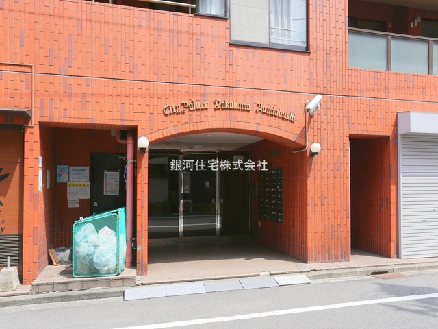 G00377918 神奈川県横浜市南区白妙町３丁目 中古マンション 2980万円 専有面積51.18m² (約15.48坪) 間取り２ＬＤＫ 所在階2階 築年月1991年07月(築34年)【外観3】