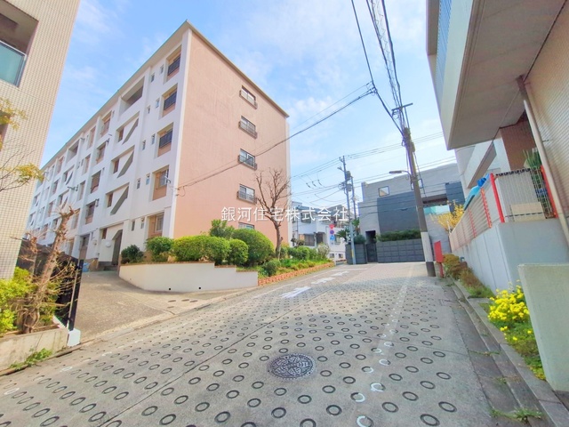 G00377930 東京都目黒区東山２丁目 中古マンション 6480万円 専有面積43.83m² (約13.25坪) 間取り１ＬＤＫ 所在階1階 築年月2021年04月(築4年)【外観13】