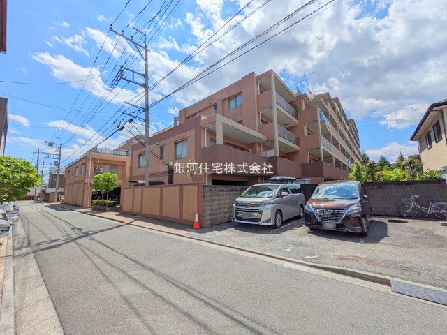 G00377932 東京都三鷹市新川６丁目 中古マンション 5680万円 専有面積75.70m² (約22.89坪) 間取り２ＳＬＤＫ 所在階1階 築年月2002年07月(築23年)【外観10】