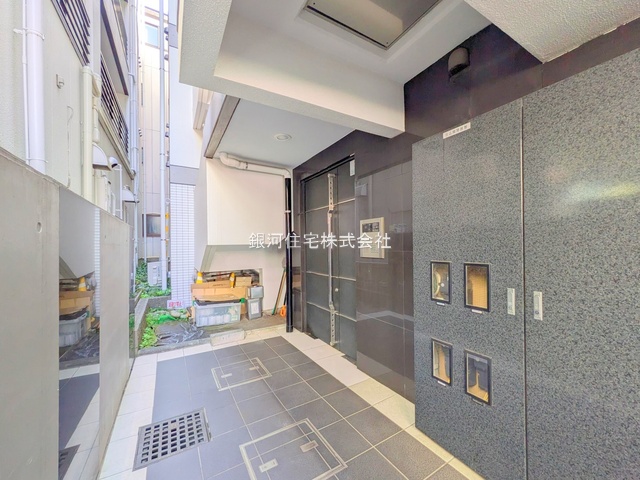G00377934 東京都府中市本町２丁目 中古マンション 3290万円 専有面積54.50m² (約16.48坪) 間取り２ＬＤＫ 所在階2階 築年月2006年02月(築19年)【外観3】