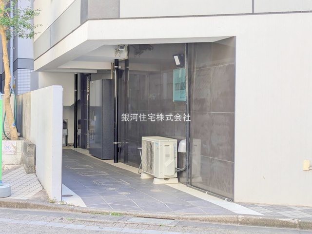 G00377934 東京都府中市本町２丁目 中古マンション 3290万円 専有面積54.50m² (約16.48坪) 間取り２ＬＤＫ 所在階2階 築年月2006年02月(築19年)【外観9】