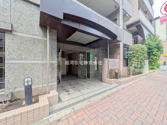 G00377938 東京都三鷹市上連雀２丁目 中古マンション 7190万円 専有面積53.20m² (約16.09坪) 間取り２ＬＤＫ 所在階9階 築年月1997年08月(築27年)【外観3】