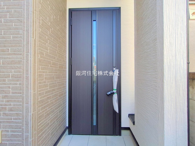 G00377947 東京都練馬区石神井町６丁目 新築一戸建て 6980万円 土地面積88.40m² (約26.74坪) 建物面積75.87m² (約22.95坪) 間取り２ＬＤＫ 築年月2025年11月(築１年以内)【外観17】