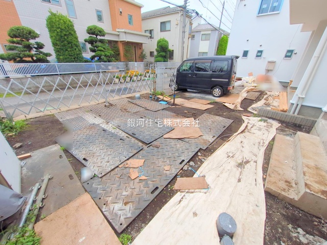 G00378058 神奈川県綾瀬市蓼川３丁目 新築一戸建て 4780万円 土地面積112.75m² (約34.10坪) 建物面積100.19m² (約30.30坪) 間取り４ＬＤＫ 築年月2025年08月【外観4】