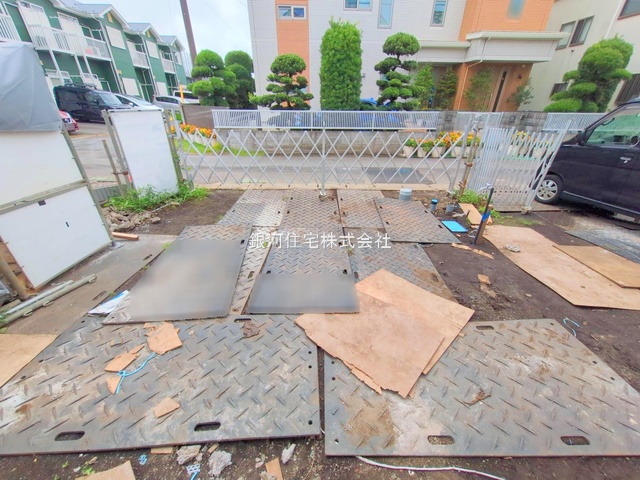 G00378058 神奈川県綾瀬市蓼川３丁目 新築一戸建て 4780万円 土地面積112.75m² (約34.10坪) 建物面積100.19m² (約30.30坪) 間取り４ＬＤＫ 築年月2025年08月【外観5】