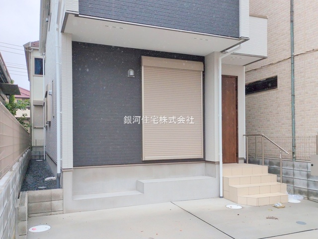 G00378109 千葉県浦安市高洲１丁目 新築一戸建て 6480万円 土地面積99.19m² (約30.00坪) 建物面積96.36m² (約29.14坪) 築年月2025年07月(築１年以内)【外観8】