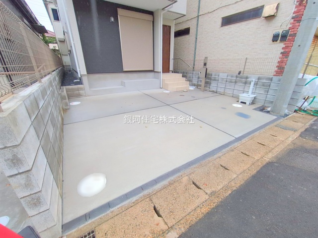 G00378109 千葉県浦安市高洲１丁目 新築一戸建て 6480万円 土地面積99.19m² (約30.00坪) 建物面積96.36m² (約29.14坪) 築年月2025年07月(築１年以内)【外観10】