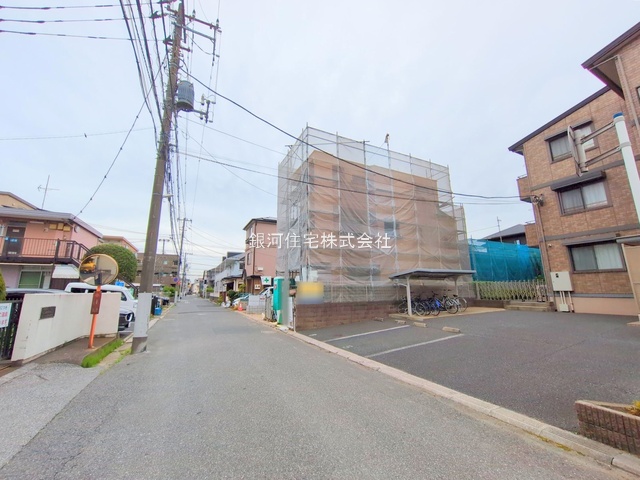 G00378119 千葉県市川市新井３丁目 新築一戸建て 6790万円 土地面積66.11m² (約19.99坪) 建物面積112.85m² (約34.13坪) 間取り３ＳＬＤＫ 築年月2025年08月【外観6】