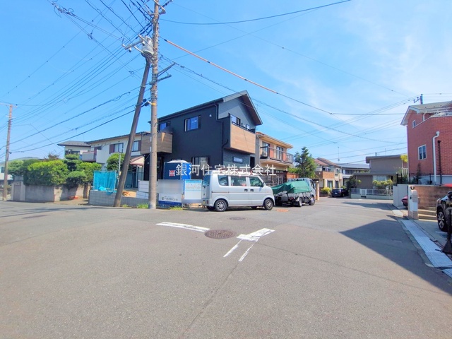 G00378166 神奈川県横浜市青葉区大場町 新築一戸建て 6580万円 土地面積126.80m² (約38.35坪) 建物面積99.57m² (約30.11坪) 間取り４ＬＤＫ 築年月2025年08月【外観3】