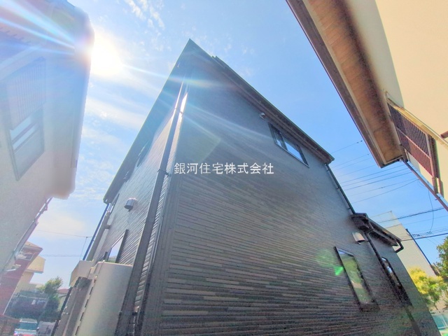 G00378166 神奈川県横浜市青葉区大場町 新築一戸建て 6580万円 土地面積126.80m² (約38.35坪) 建物面積99.57m² (約30.11坪) 間取り４ＬＤＫ 築年月2025年08月【外観8】