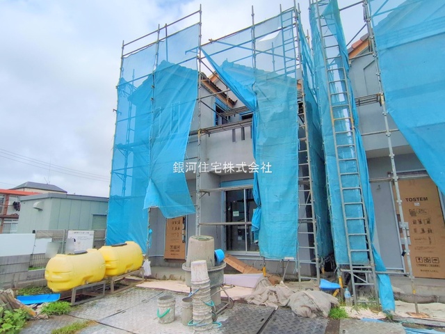 G00378190 神奈川県綾瀬市蓼川３丁目 新築一戸建て 4350万円 土地面積112.59m² (約34.05坪) 建物面積100.19m² (約30.30坪) 間取り３ＬＤＫ 築年月2025年09月【外観4】