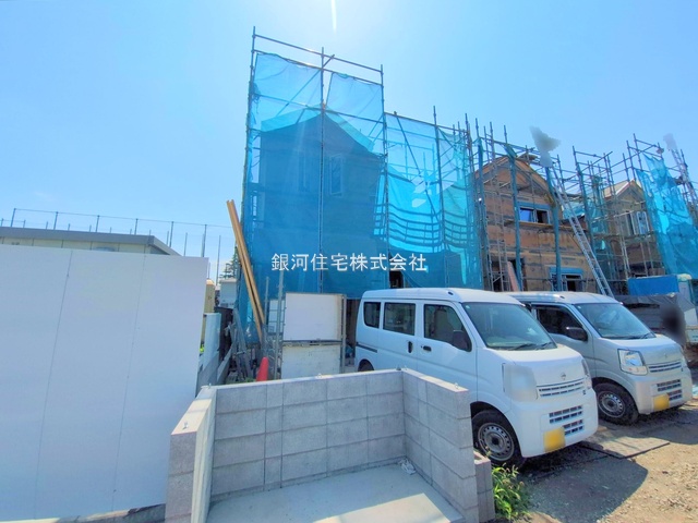 G00378190 神奈川県綾瀬市蓼川３丁目 新築一戸建て 4350万円 土地面積112.59m² (約34.05坪) 建物面積100.19m² (約30.30坪) 間取り３ＬＤＫ 築年月2025年09月【外観8】