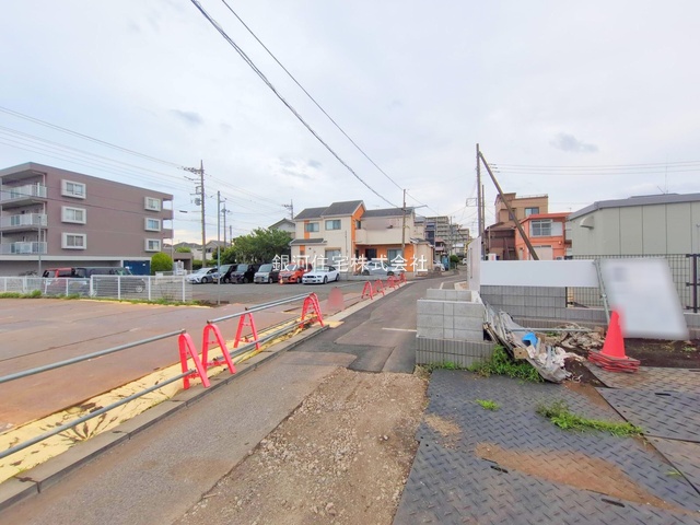 G00378190 神奈川県綾瀬市蓼川３丁目 新築一戸建て 4350万円 土地面積112.59m² (約34.05坪) 建物面積100.19m² (約30.30坪) 間取り３ＬＤＫ 築年月2025年09月【外観16】