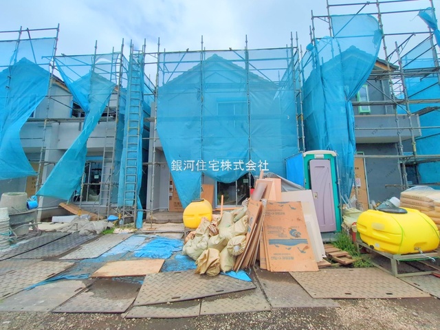 G00378191 神奈川県綾瀬市蓼川３丁目 新築一戸建て 4450万円 土地面積112.59m² (約34.05坪) 建物面積100.19m² (約30.30坪) 間取り３ＳＬＤＫ 築年月2025年09月【外観2】