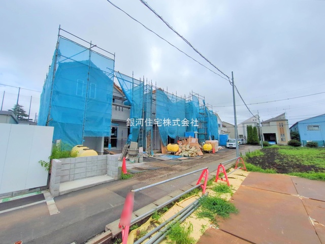 G00378191 神奈川県綾瀬市蓼川３丁目 新築一戸建て 4450万円 土地面積112.59m² (約34.05坪) 建物面積100.19m² (約30.30坪) 間取り３ＳＬＤＫ 築年月2025年09月【外観3】