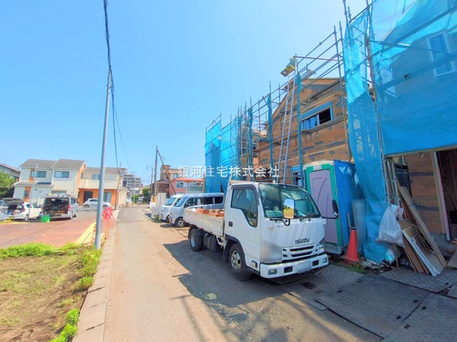 G00378191 神奈川県綾瀬市蓼川３丁目 新築一戸建て 4450万円 土地面積112.59m² (約34.05坪) 建物面積100.19m² (約30.30坪) 間取り３ＳＬＤＫ 築年月2025年09月【外観6】