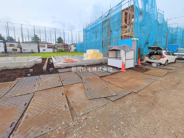 G00378191 神奈川県綾瀬市蓼川３丁目 新築一戸建て 4450万円 土地面積112.59m² (約34.05坪) 建物面積100.19m² (約30.30坪) 間取り３ＳＬＤＫ 築年月2025年09月【外観11】