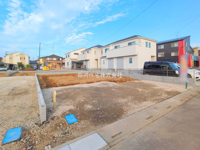 G00378208 埼玉県さいたま市岩槻区大字岩槻 新築一戸建て 3380万円 土地面積135.00m² (約40.83坪) 建物面積99.36m² (約30.05坪) 間取り３ＬＤＫ 築年月2025年09月【外観4】