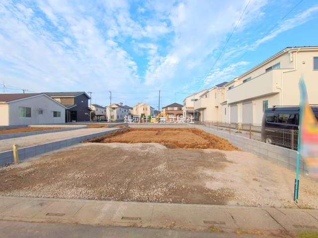G00378208 埼玉県さいたま市岩槻区大字岩槻 新築一戸建て 3380万円 土地面積135.00m² (約40.83坪) 建物面積99.36m² (約30.05坪) 間取り３ＬＤＫ 築年月2025年09月【外観5】