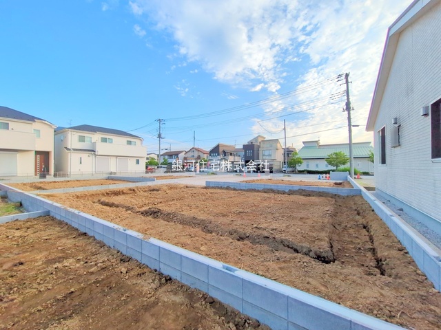 G00378210 埼玉県さいたま市岩槻区大字岩槻 新築一戸建て 2980万円 土地面積146.00m² (約44.16坪) 建物面積112.20m² (約33.94坪) 間取り４ＬＤＫ 築年月2025年09月【外観11】