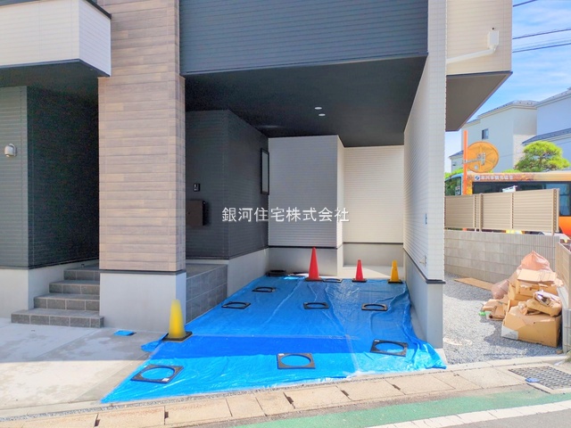 G00378213 千葉県市川市新井１丁目 新築一戸建て 5999万円 土地面積84.48m² (約25.55坪) 建物面積126.96m² (約38.40坪) 間取り４ＬＤＫ 築年月2025年09月(築１年以内)【外観7】