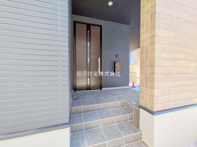 G00378213 千葉県市川市新井１丁目 新築一戸建て 5999万円 土地面積84.48m² (約25.55坪) 建物面積126.96m² (約38.40坪) 間取り４ＬＤＫ 築年月2025年09月(築１年以内)【外観17】