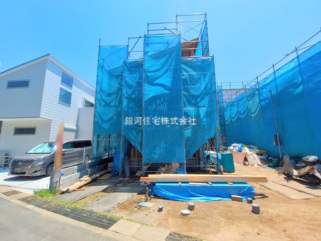 G00378214 神奈川県海老名市上郷３丁目 新築一戸建て 6098万円 土地面積99.53m² (約30.10坪) 建物面積107.49m² (約32.51坪) 間取り３ＳＬＤＫ 築年月2025年08月【外観10】