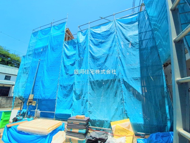 G00378214 神奈川県海老名市上郷３丁目 新築一戸建て 6098万円 土地面積99.53m² (約30.10坪) 建物面積107.49m² (約32.51坪) 間取り３ＳＬＤＫ 築年月2025年08月【外観11】