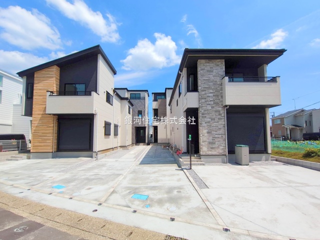 G00378216 神奈川県海老名市上郷３丁目 新築一戸建て 5698万円 土地面積107.22m² (約32.43坪) 建物面積105.56m² (約31.93坪) 間取り３ＳＬＤＫ 築年月2025年08月(築１年以内)【外観2】