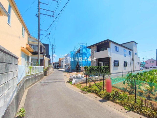 G00378217 神奈川県海老名市上郷３丁目 新築一戸建て 6198万円 土地面積119.62m² (約36.18坪) 建物面積105.55m² (約31.92坪) 間取り４ＬＤＫ 築年月2025年08月【外観3】
