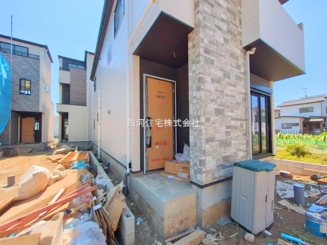G00378217 神奈川県海老名市上郷３丁目 新築一戸建て 6198万円 土地面積119.62m² (約36.18坪) 建物面積105.55m² (約31.92坪) 間取り４ＬＤＫ 築年月2025年08月【外観6】