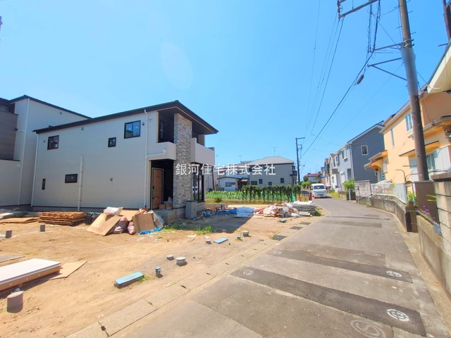 G00378217 神奈川県海老名市上郷３丁目 新築一戸建て 6198万円 土地面積119.62m² (約36.18坪) 建物面積105.55m² (約31.92坪) 間取り４ＬＤＫ 築年月2025年08月【外観8】