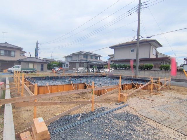 G00378227 埼玉県久喜市菖蒲町菖蒲 新築一戸建て 2680万円 土地面積175.77m² (約53.17坪) 建物面積109.30m² (約33.06坪) 間取り４ＬＤＫ 築年月2025年09月【外観7】