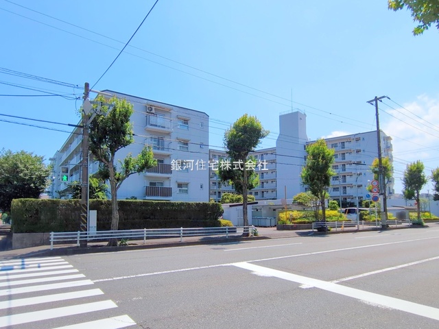 G00378240 神奈川県横浜市戸塚区前田町 中古マンション 3599万円 専有面積87.90m² (約26.58坪) 間取り３ＬＤＫ 所在階1階 築年月1982年10月(築42年)【外観4】