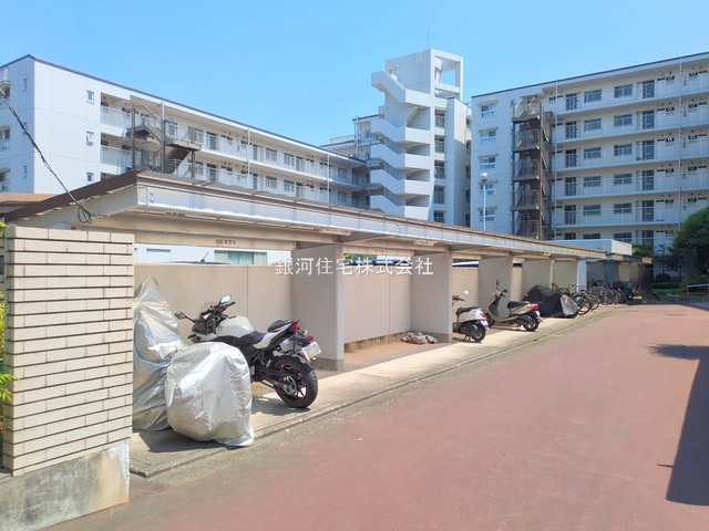 G00378240 神奈川県横浜市戸塚区前田町 中古マンション 3599万円 専有面積87.90m² (約26.58坪) 間取り３ＬＤＫ 所在階1階 築年月1982年10月(築42年)【外観6】