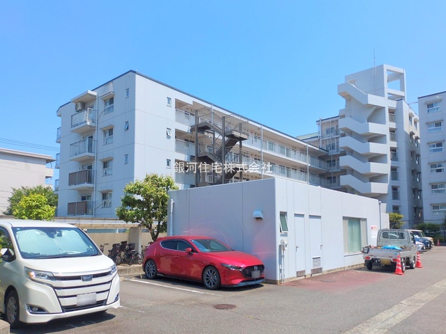 G00378240 神奈川県横浜市戸塚区前田町 中古マンション 3599万円 専有面積87.90m² (約26.58坪) 間取り３ＬＤＫ 所在階1階 築年月1982年10月(築42年)【外観10】