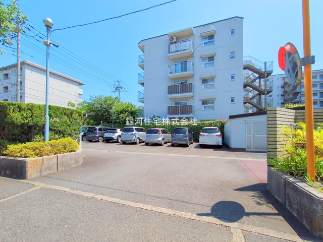 G00378240 神奈川県横浜市戸塚区前田町 中古マンション 3599万円 専有面積87.90m² (約26.58坪) 間取り３ＬＤＫ 所在階1階 築年月1982年10月(築42年)【外観12】