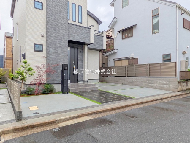 G00378251 東京都武蔵野市吉祥寺北町５丁目 新築一戸建て 9390万円 土地面積120.00m² (約36.29坪) 建物面積94.60m² (約28.61坪) 間取り４ＬＤＫ 築年月2025年05月(築１年以内)【外観8】