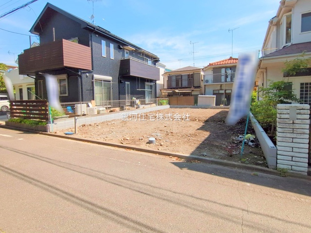 G00378255 東京都福生市南田園３丁目 新築一戸建て 4290万円 土地面積120.27m² (約36.38坪) 建物面積103.19m² (約31.21坪) 間取り４ＬＤＫ 築年月2025年09月【外観5】