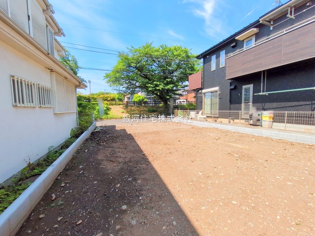 G00378255 東京都福生市南田園３丁目 新築一戸建て 4290万円 土地面積120.27m² (約36.38坪) 建物面積103.19m² (約31.21坪) 間取り４ＬＤＫ 築年月2025年09月【外観9】