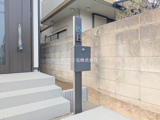 G00378257 東京都国分寺市高木町３丁目 新築一戸建て 4790万円 土地面積109.56m² (約33.14坪) 建物面積86.94m² (約26.29坪) 間取り２ＳＬＤＫ 築年月2025年03月(築１年以内)【外観8】