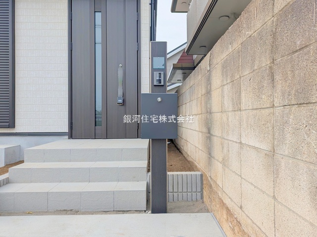 G00378257 東京都国分寺市高木町３丁目 新築一戸建て 4790万円 土地面積109.56m² (約33.14坪) 建物面積86.94m² (約26.29坪) 間取り２ＳＬＤＫ 築年月2025年03月(築１年以内)【外観9】