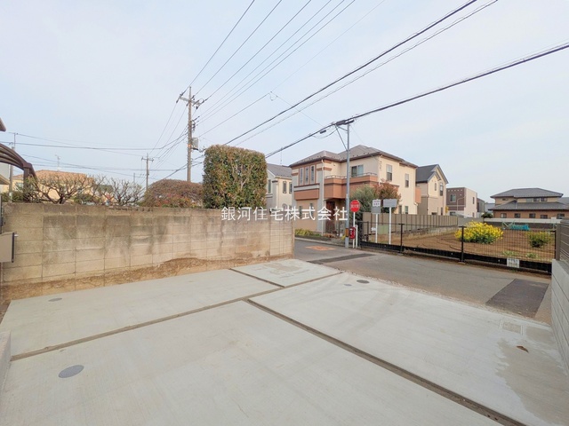 G00378257 東京都国分寺市高木町３丁目 新築一戸建て 4790万円 土地面積109.56m² (約33.14坪) 建物面積86.94m² (約26.29坪) 間取り２ＳＬＤＫ 築年月2025年03月(築１年以内)【外観10】