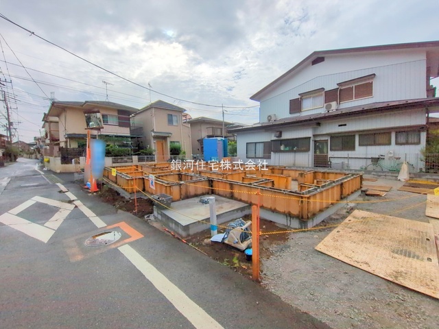 G00378262 埼玉県狭山市大字北入曽 新築一戸建て 3390万円 土地面積130.38m² (約39.43坪) 建物面積96.87m² (約29.30坪) 間取り４ＬＤＫ 築年月2025年09月【外観4】