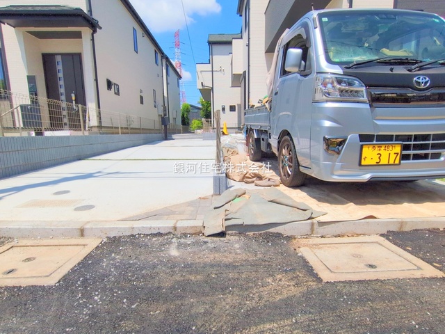 G00378266 東京都国分寺市新町１丁目 新築一戸建て 4790万円 土地面積120.01m² (約36.30坪) 建物面積92.33m² (約27.92坪) 間取り４ＬＤＫ 築年月2025年05月(築１年以内)【外観14】