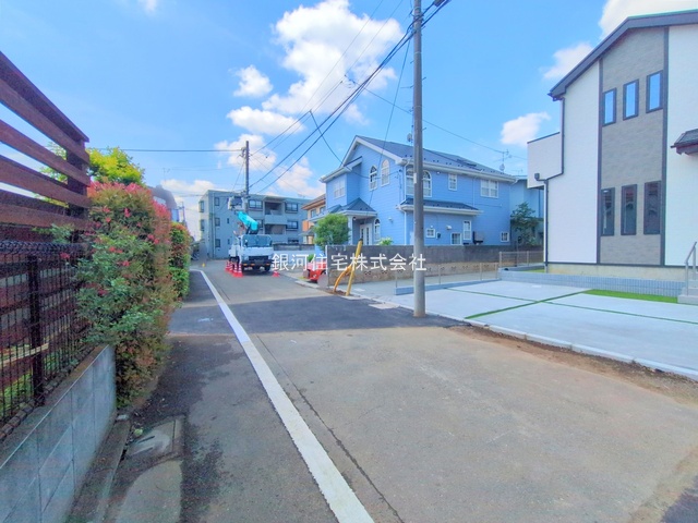 G00378268 東京都国分寺市新町１丁目 新築一戸建て 4590万円 土地面積117.26m² (約35.47坪) 建物面積90.46m² (約27.36坪) 間取り４ＬＤＫ 築年月2025年05月(築１年以内)【外観3】
