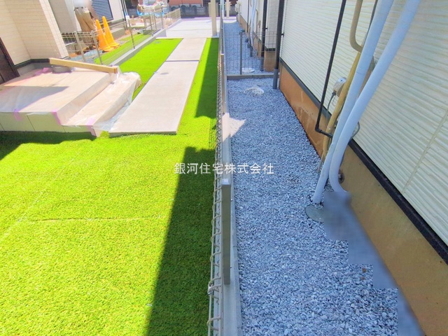 G00378268 東京都国分寺市新町１丁目 新築一戸建て 4590万円 土地面積117.26m² (約35.47坪) 建物面積90.46m² (約27.36坪) 間取り４ＬＤＫ 築年月2025年05月(築１年以内)【外観4】