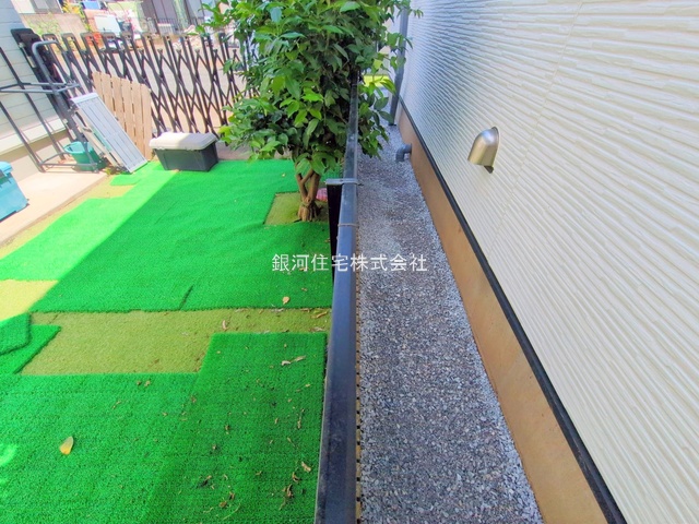 G00378268 東京都国分寺市新町１丁目 新築一戸建て 4590万円 土地面積117.26m² (約35.47坪) 建物面積90.46m² (約27.36坪) 間取り４ＬＤＫ 築年月2025年05月(築１年以内)【外観7】